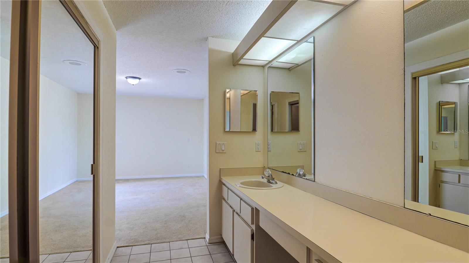 QUAIL RUN PH II A CONDO - Residential Lease