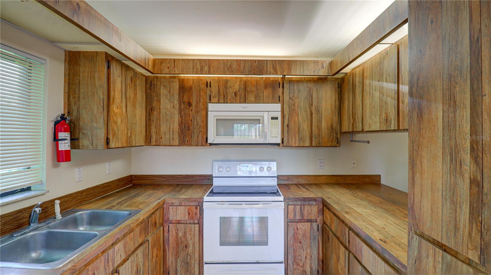 QUAIL RUN PH II A CONDO - Residential Lease