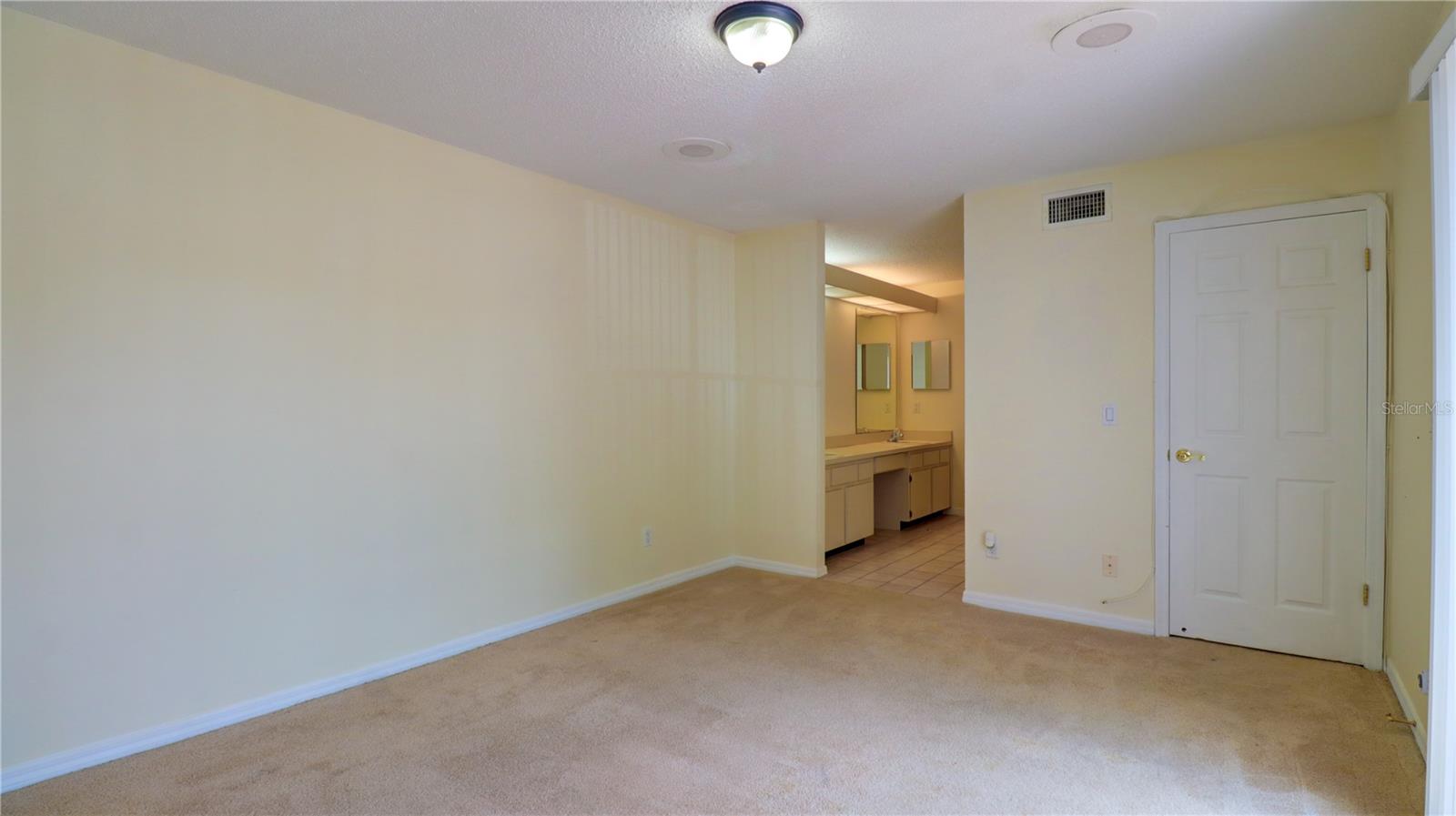 QUAIL RUN PH II A CONDO - Residential Lease