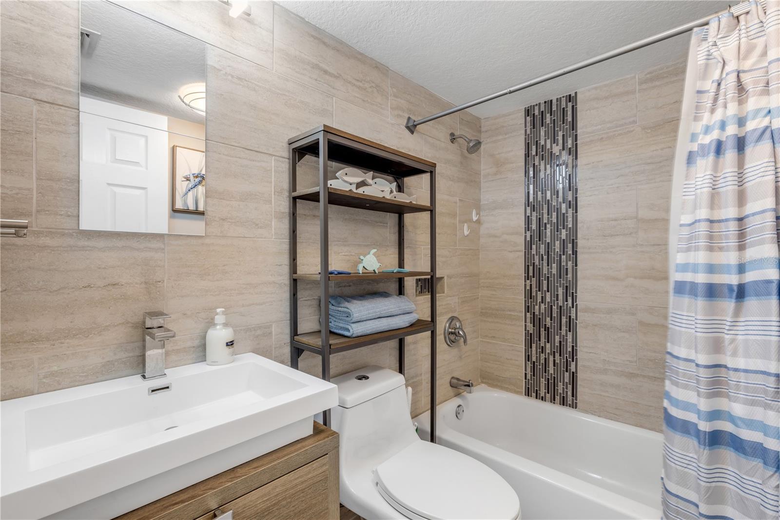 OCEAN INLET YACHT CLUB - Residential