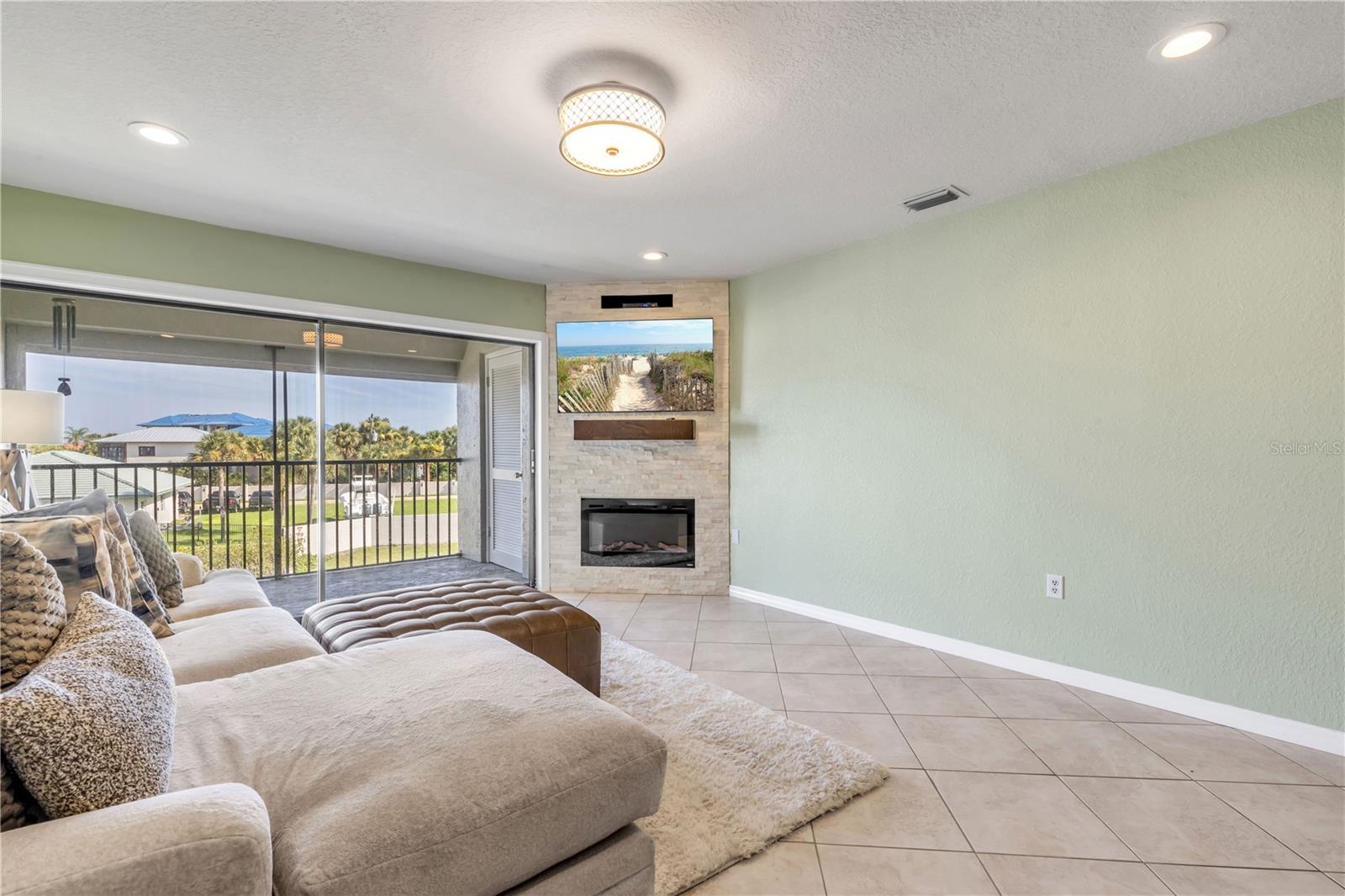 OCEAN INLET YACHT CLUB - Residential
