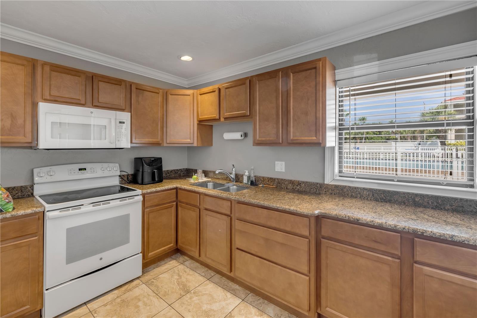 OCEAN INLET YACHT CLUB - Residential