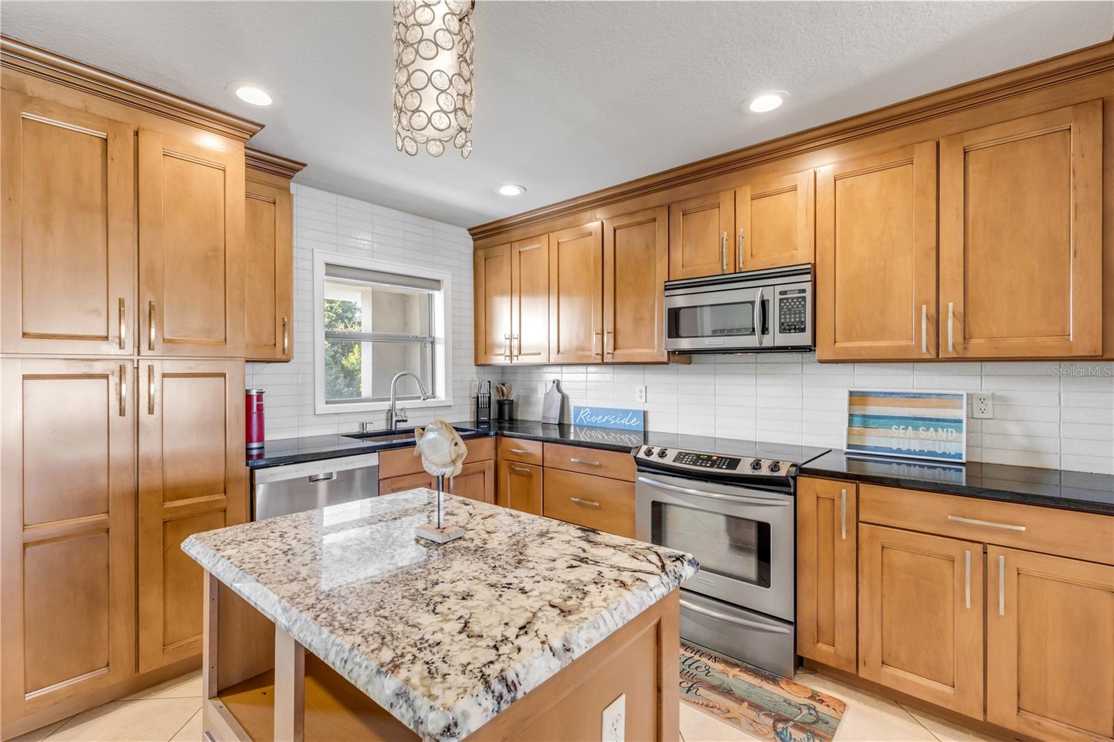 OCEAN INLET YACHT CLUB - Residential