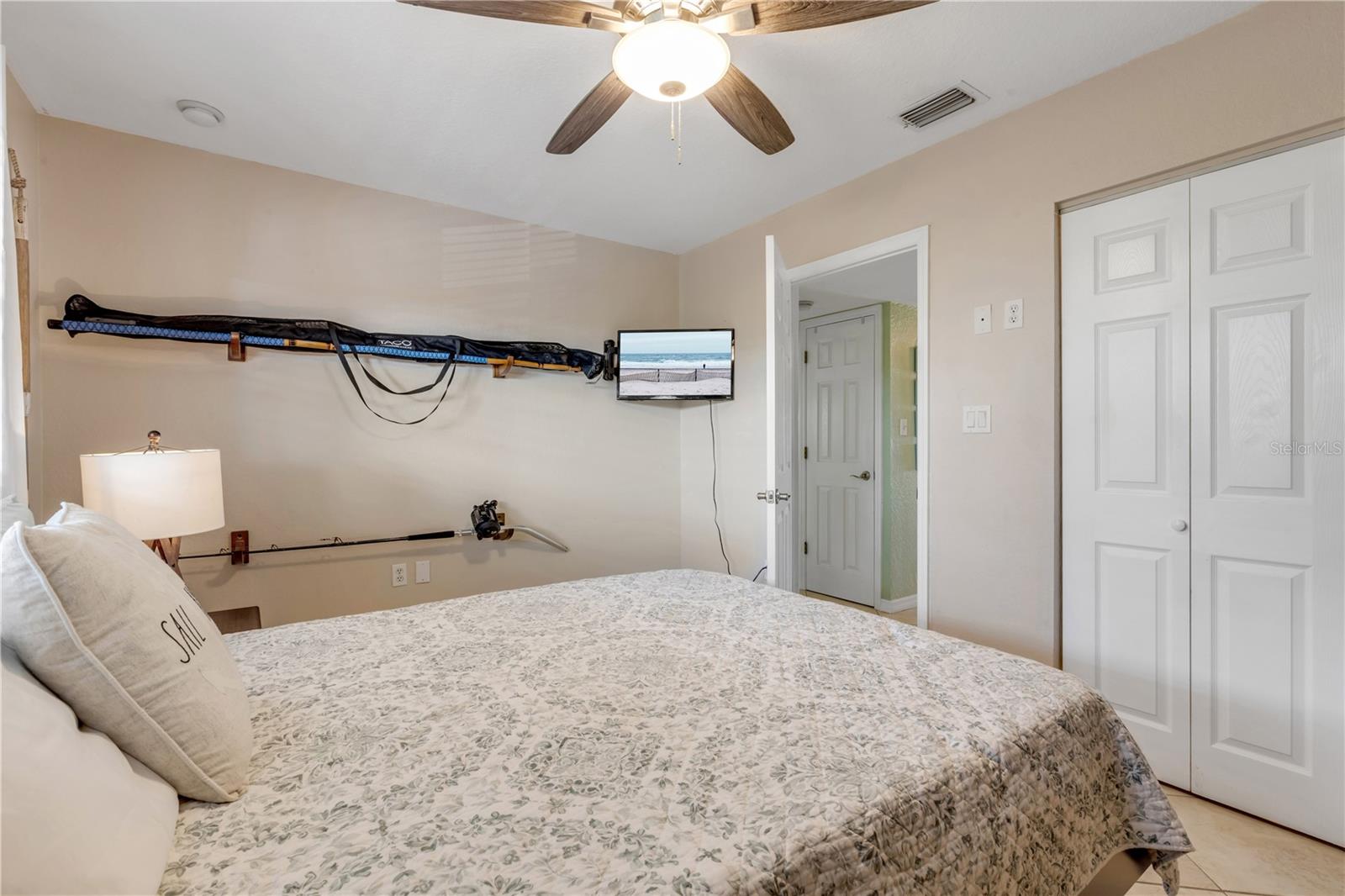 OCEAN INLET YACHT CLUB - Residential
