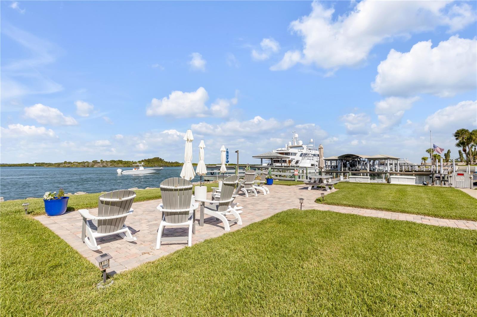 OCEAN INLET YACHT CLUB - Residential