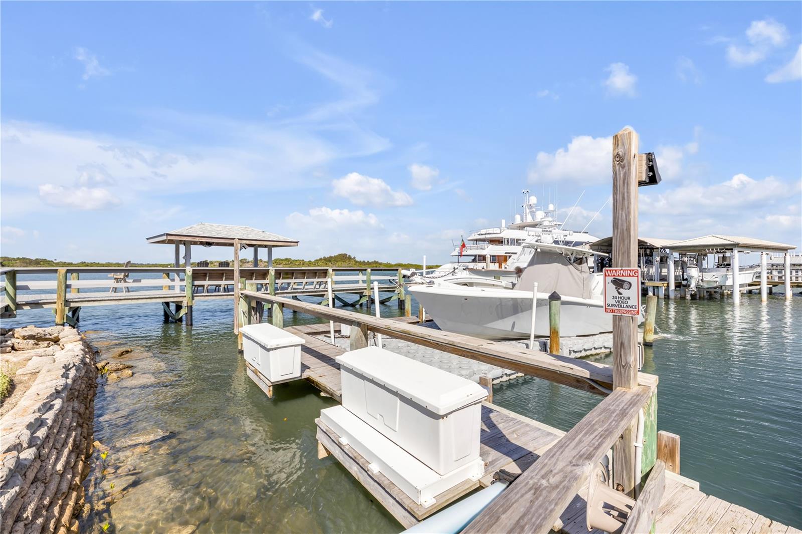 OCEAN INLET YACHT CLUB - Residential