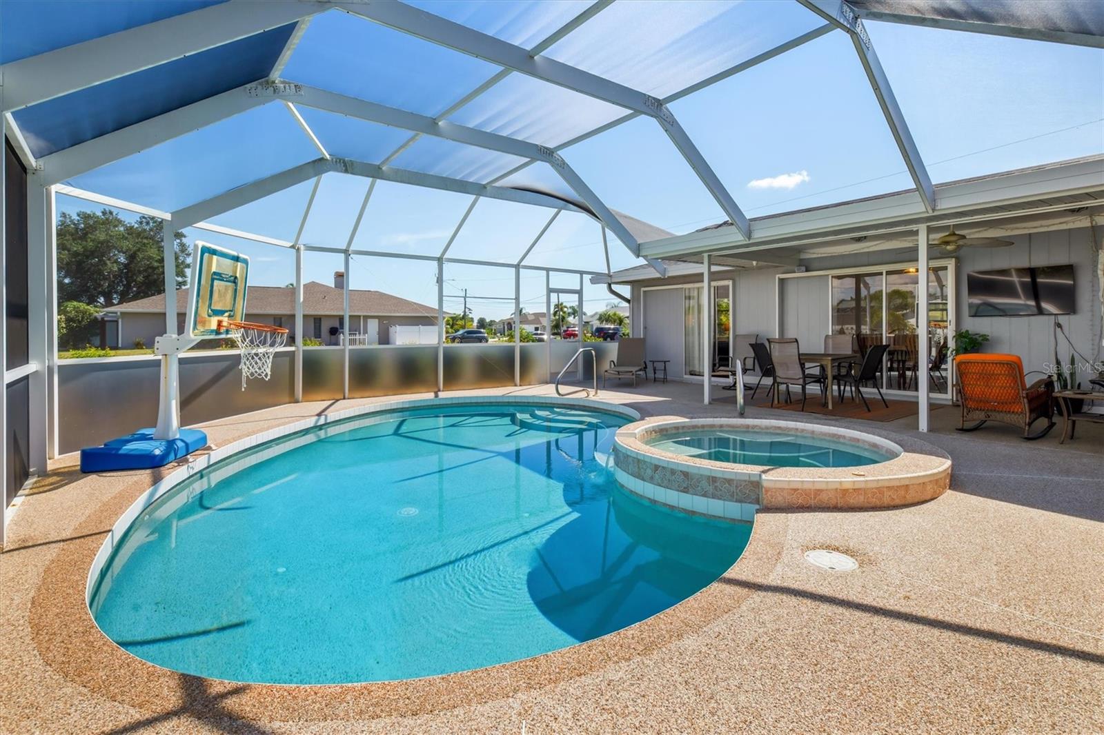 PUNTA GORDA ISLES SEC 23 - Residential