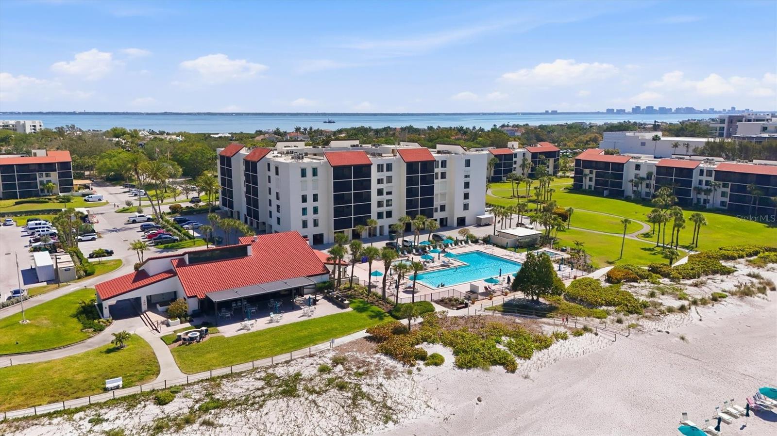 SEAPLACE IV - Residential