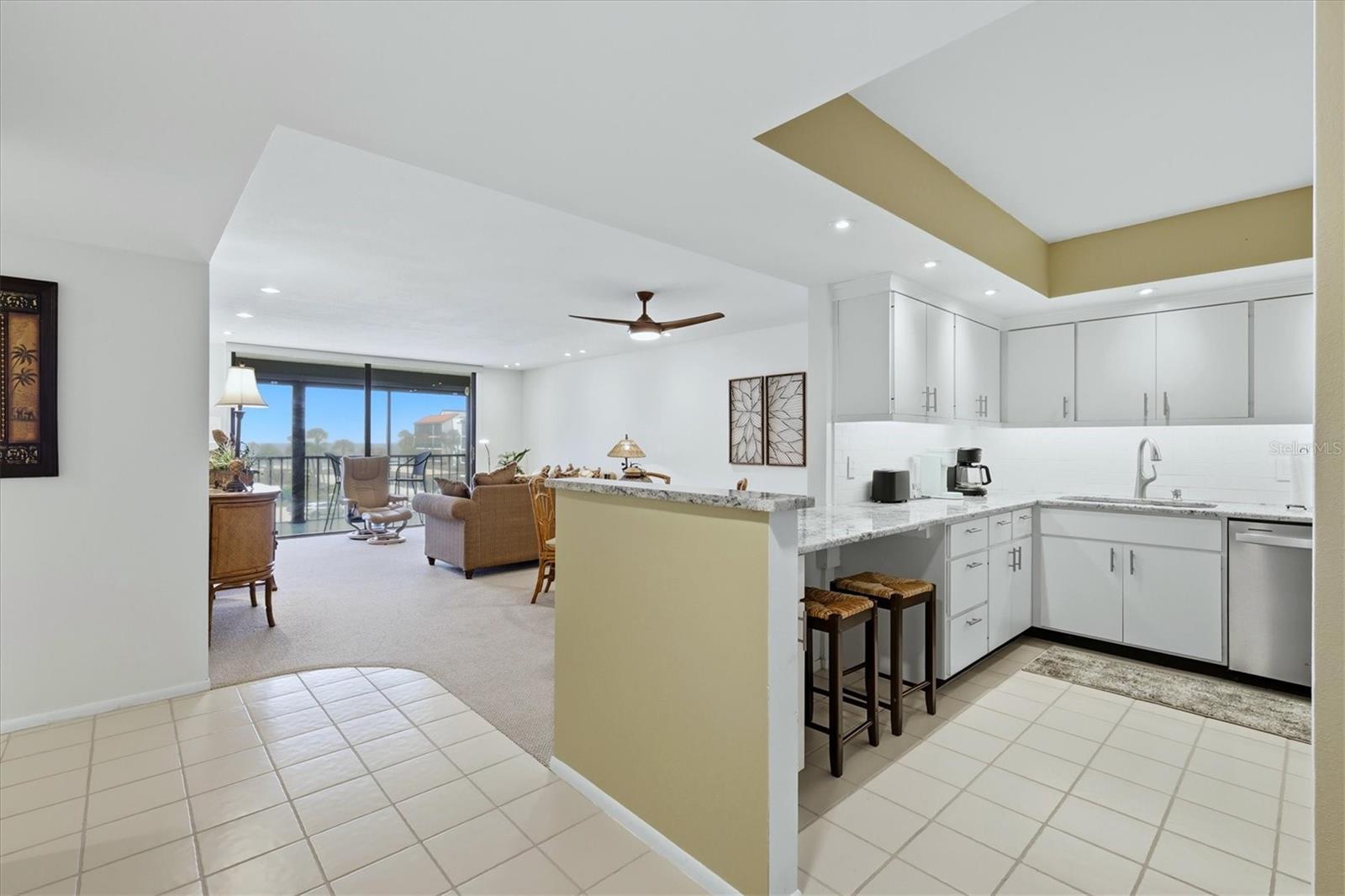 SEAPLACE IV - Residential