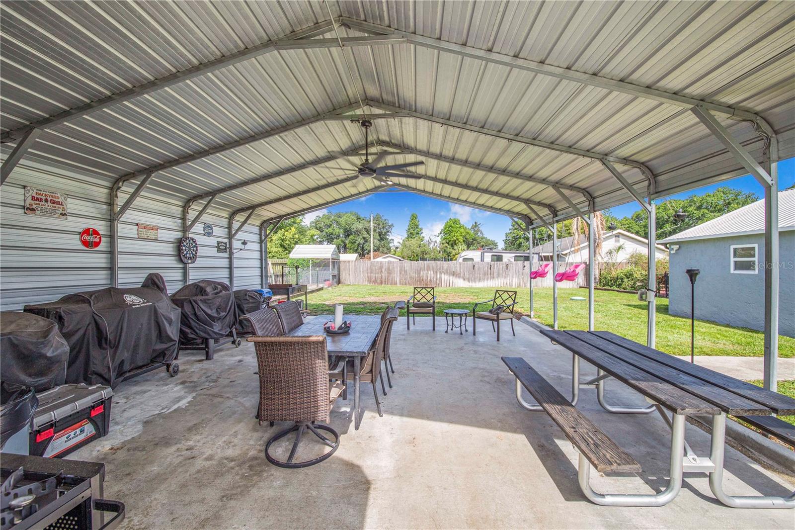 HIGHLAND GROVE EAST - Residential