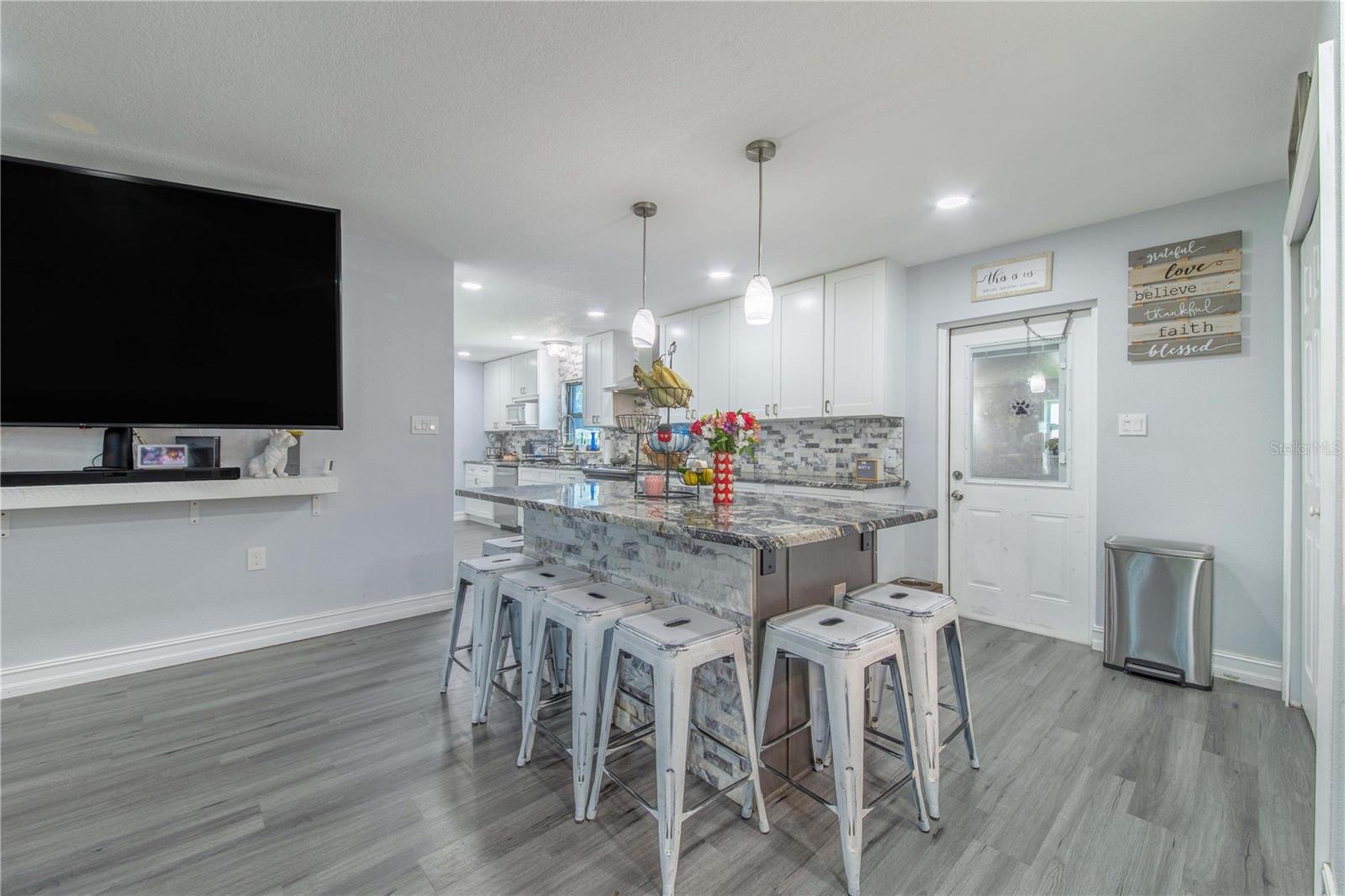 HIGHLAND GROVE EAST - Residential