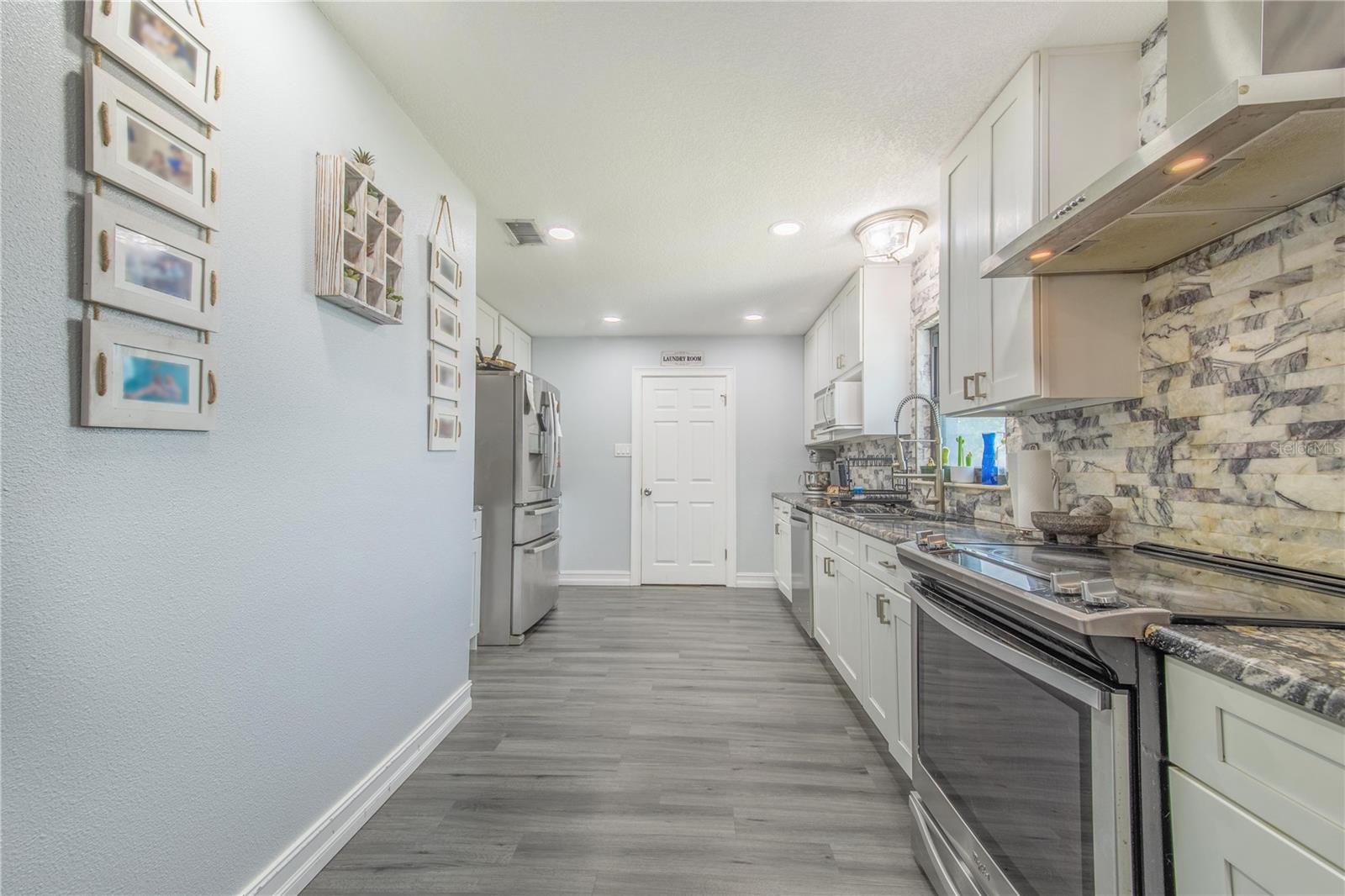 HIGHLAND GROVE EAST - Residential