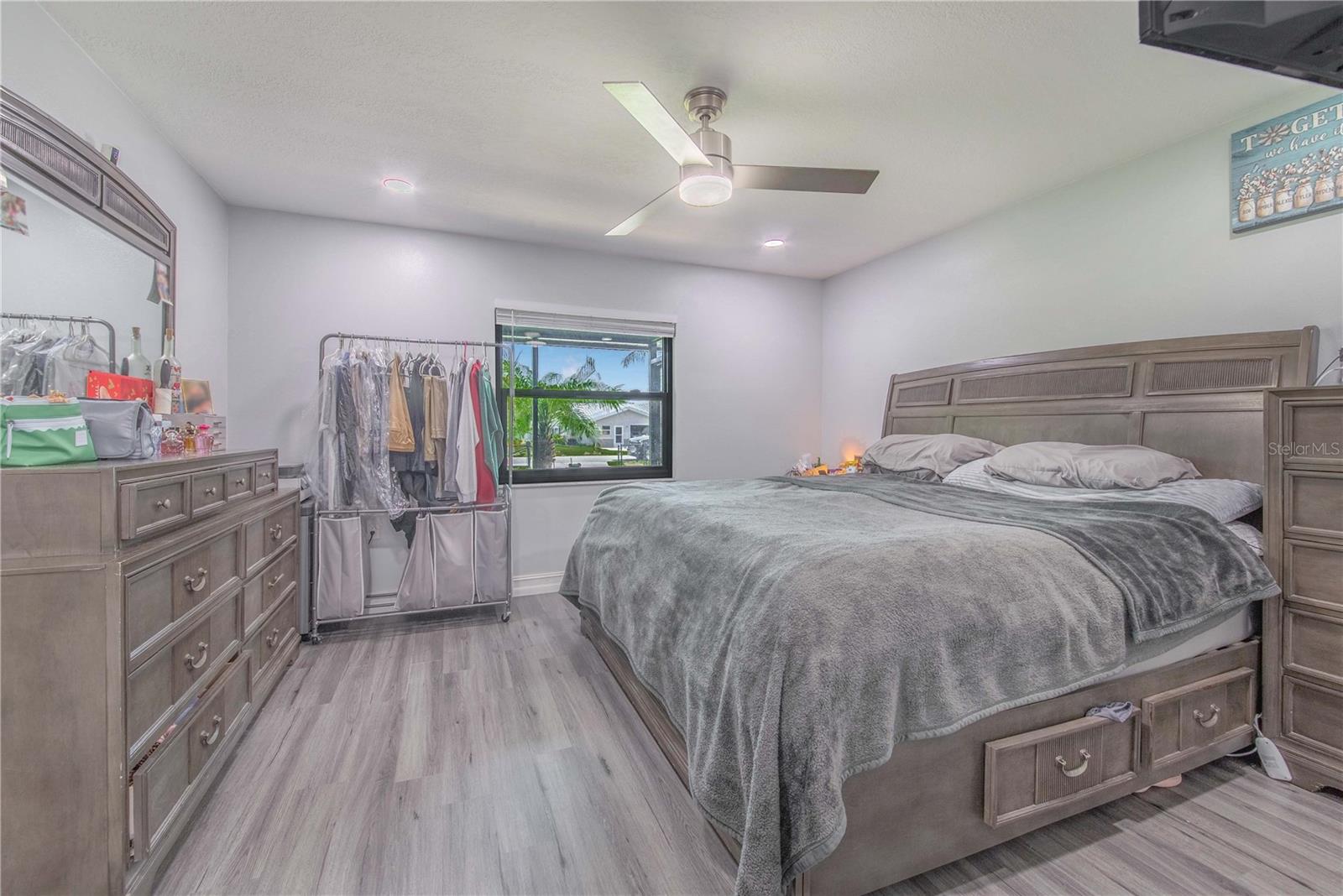 HIGHLAND GROVE EAST - Residential