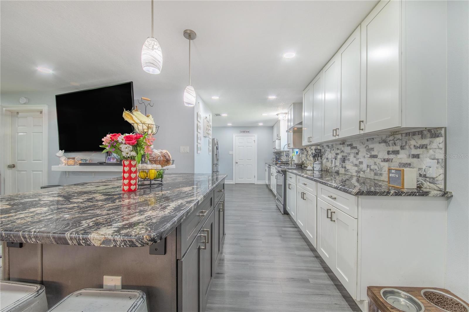 HIGHLAND GROVE EAST - Residential
