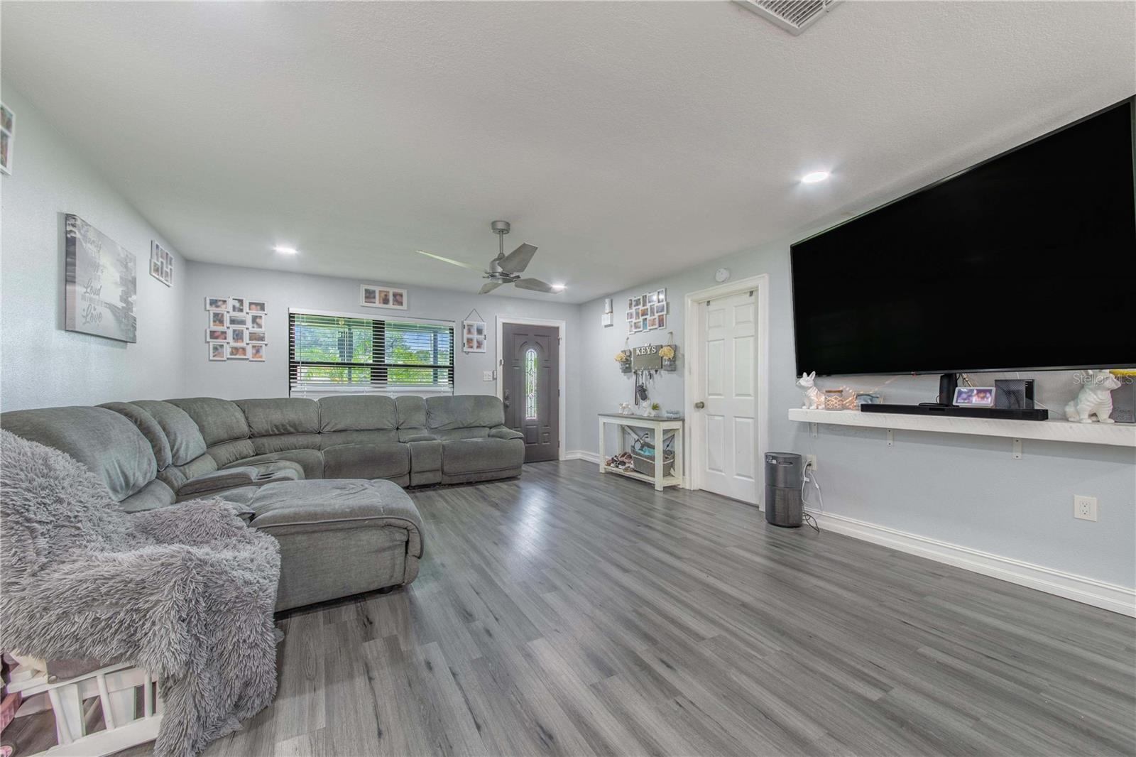 HIGHLAND GROVE EAST - Residential