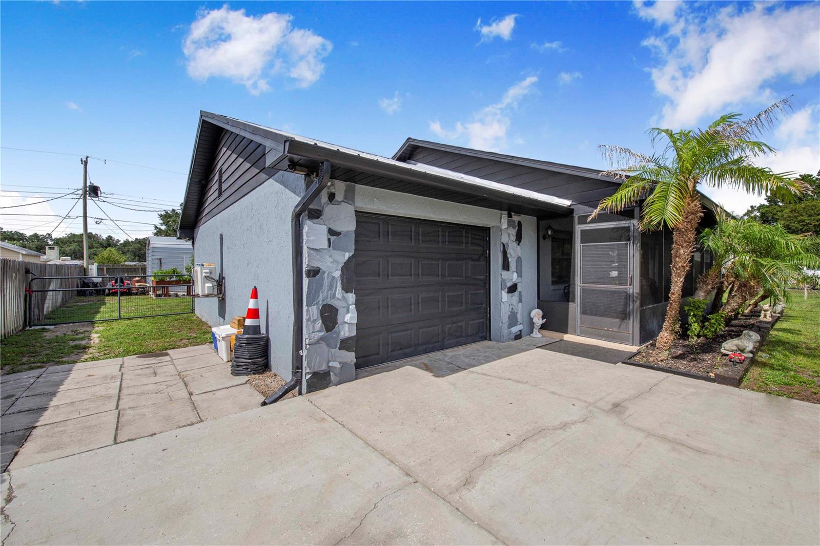 HIGHLAND GROVE EAST - Residential