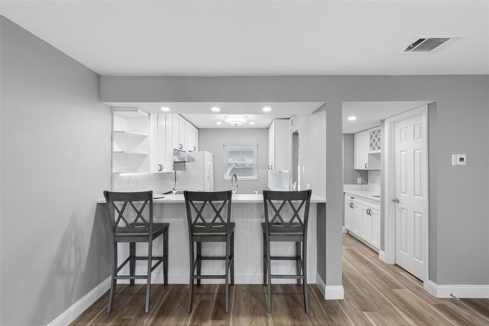 HAWLEYS SUB OF GOVT L - Residential Lease