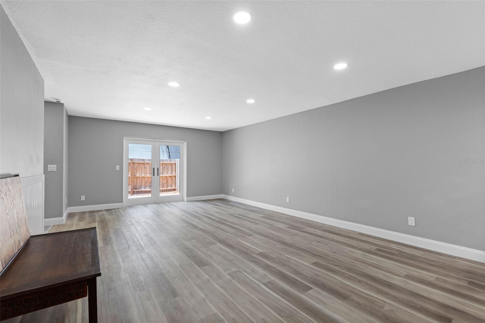 HAWLEYS SUB OF GOVT L - Residential Lease