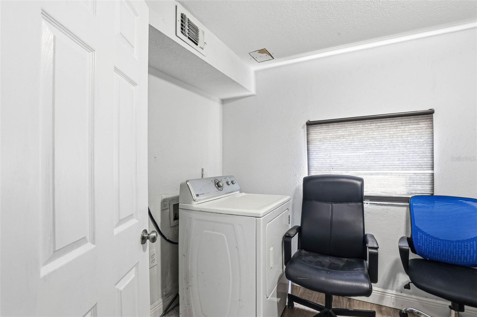 LAKE VIEW PARK SUB - Commercial Sale