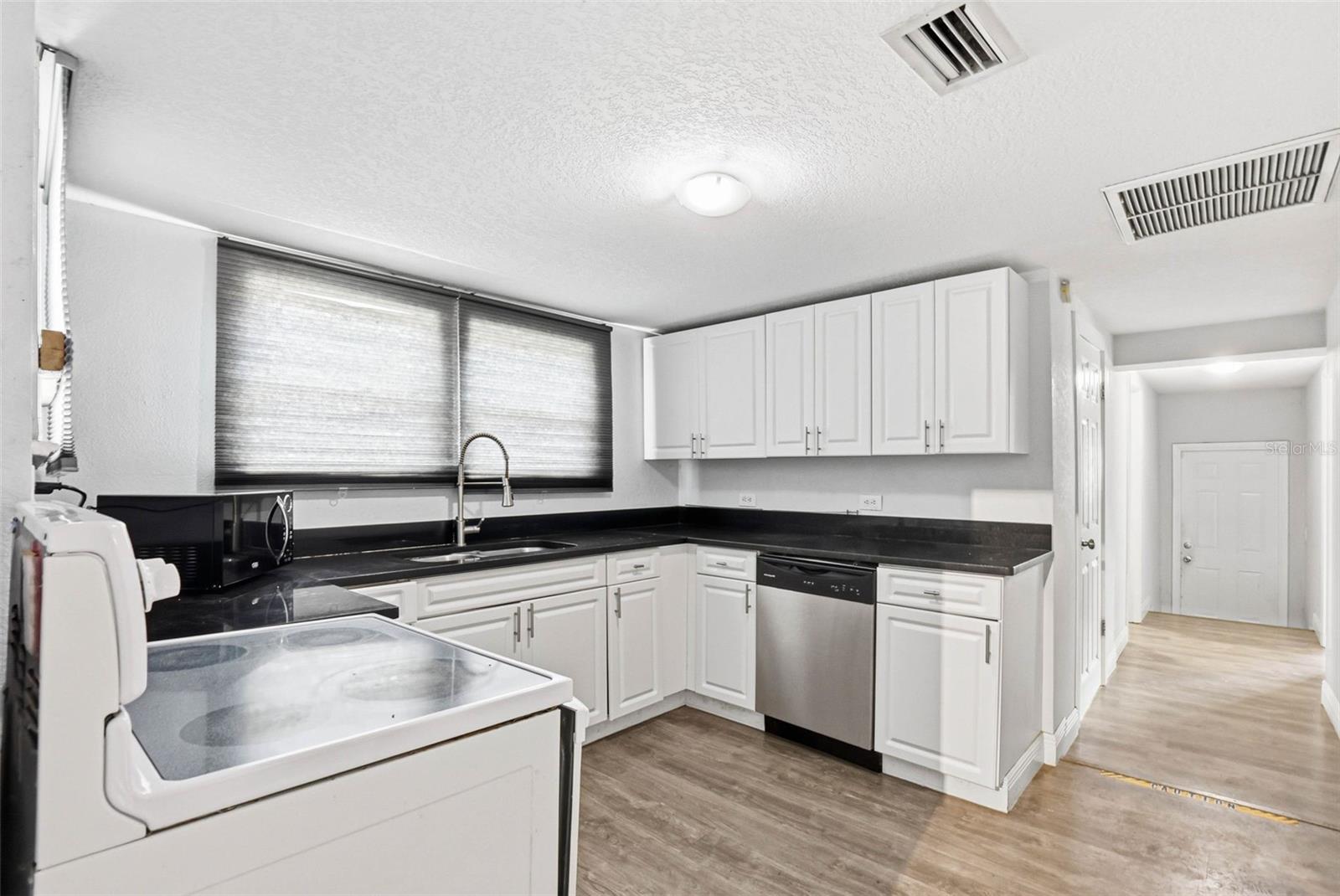 LAKE VIEW PARK SUB - Commercial Sale