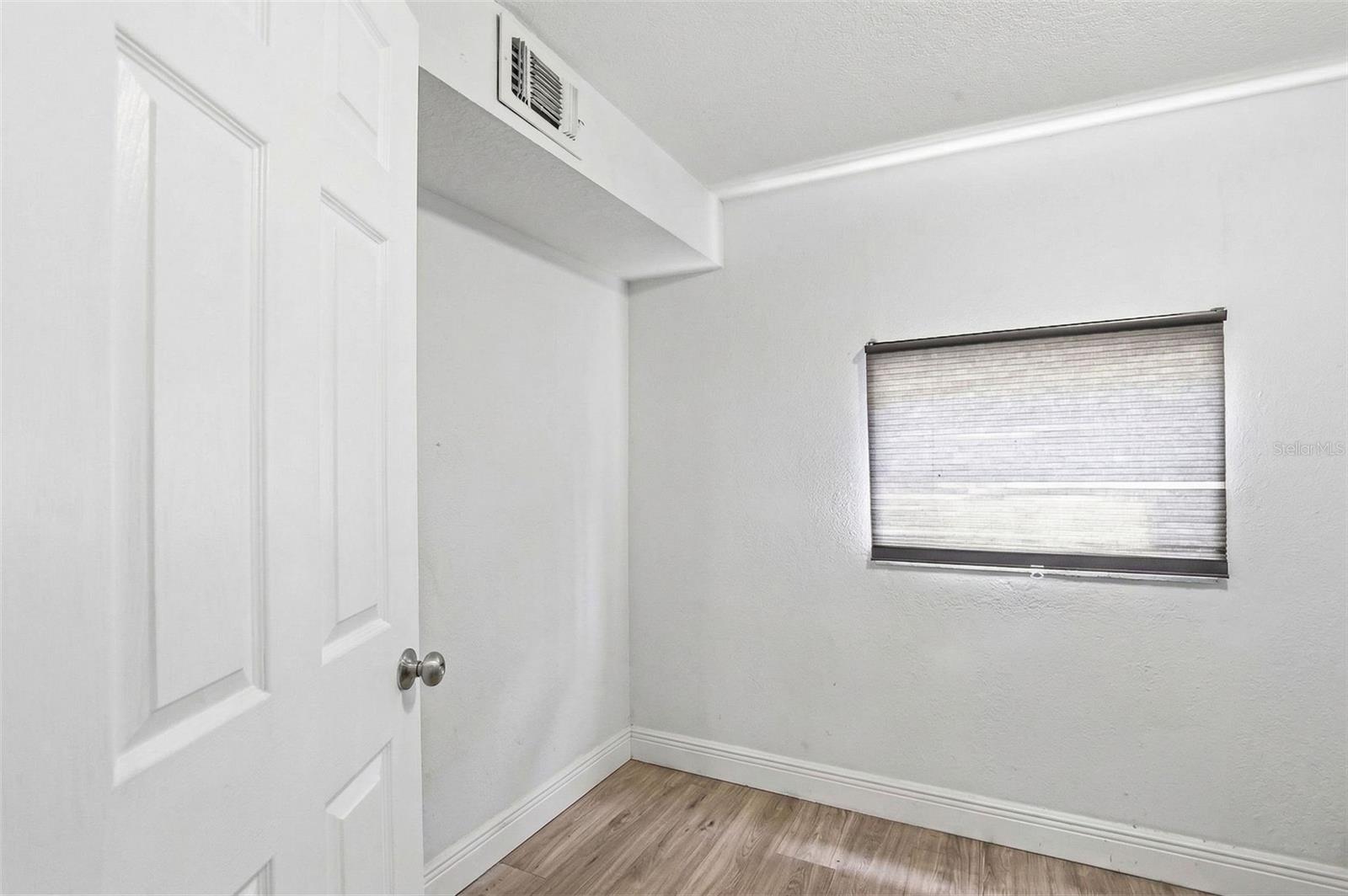 LAKE VIEW PARK SUB - Commercial Sale