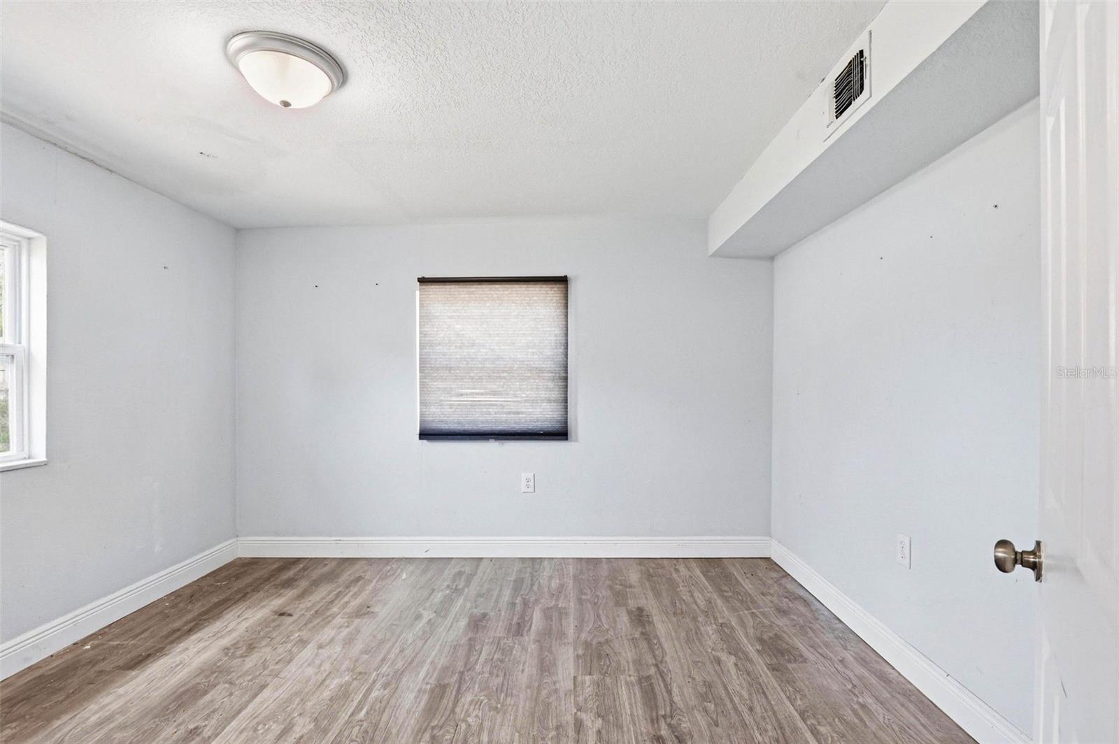 LAKE VIEW PARK SUB - Commercial Sale