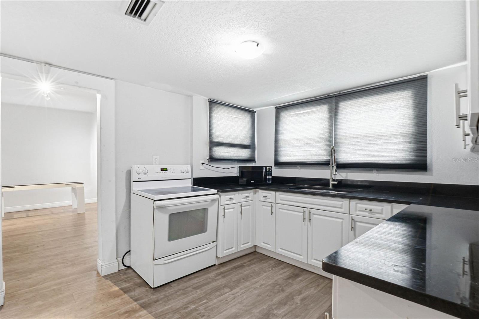 LAKE VIEW PARK SUB - Commercial Sale