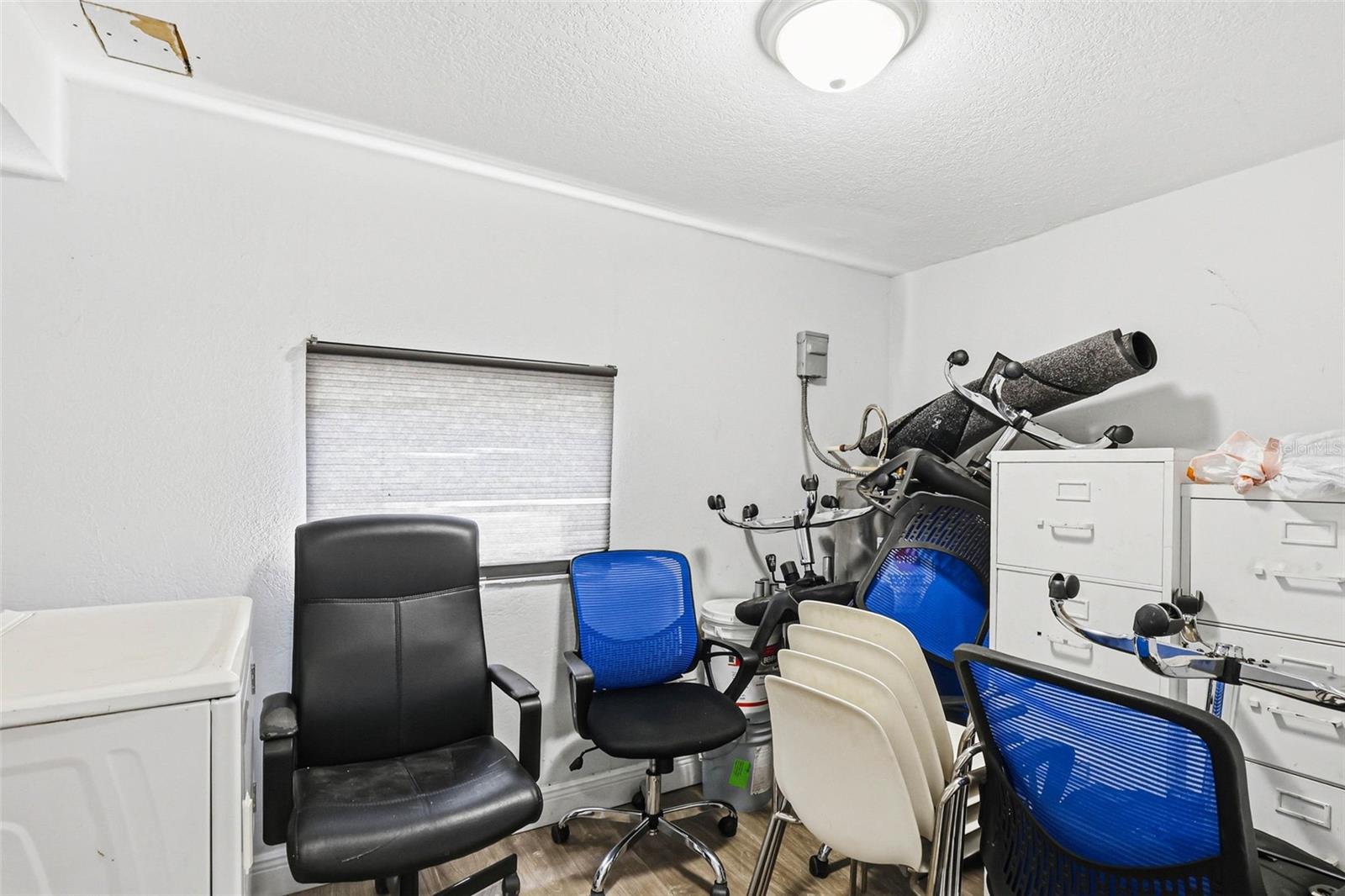 LAKE VIEW PARK SUB - Commercial Sale