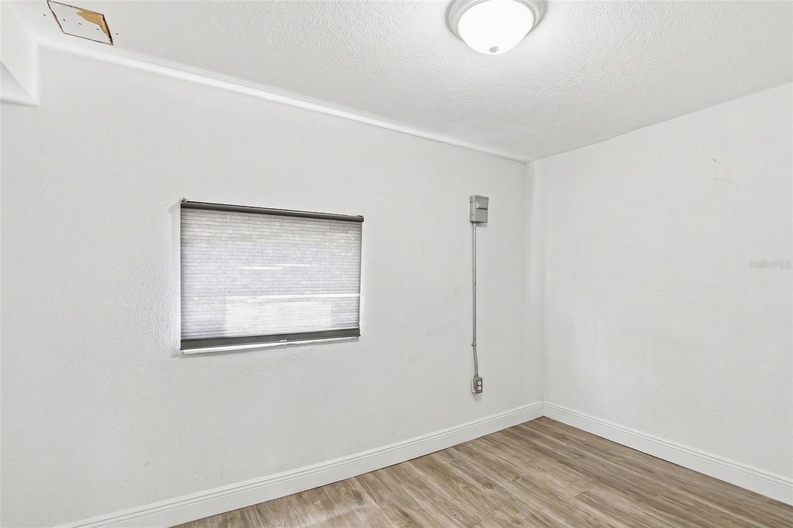 LAKE VIEW PARK SUB - Commercial Sale