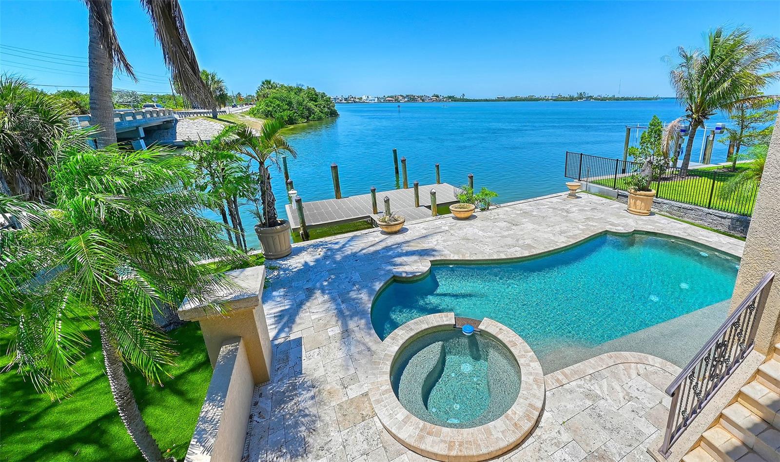SAINT ARMANDS DIV JOHN RINGLING ESTATES - Residential