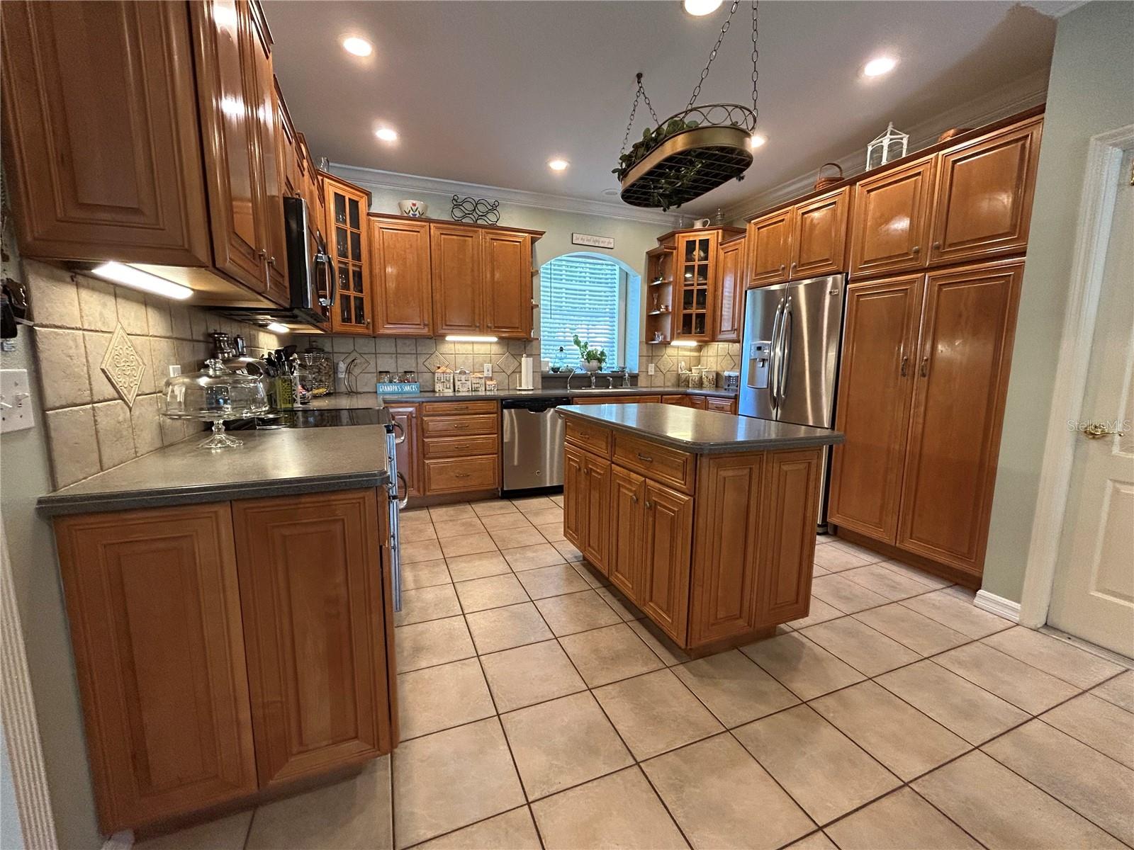 ADRIANE PARK - Residential