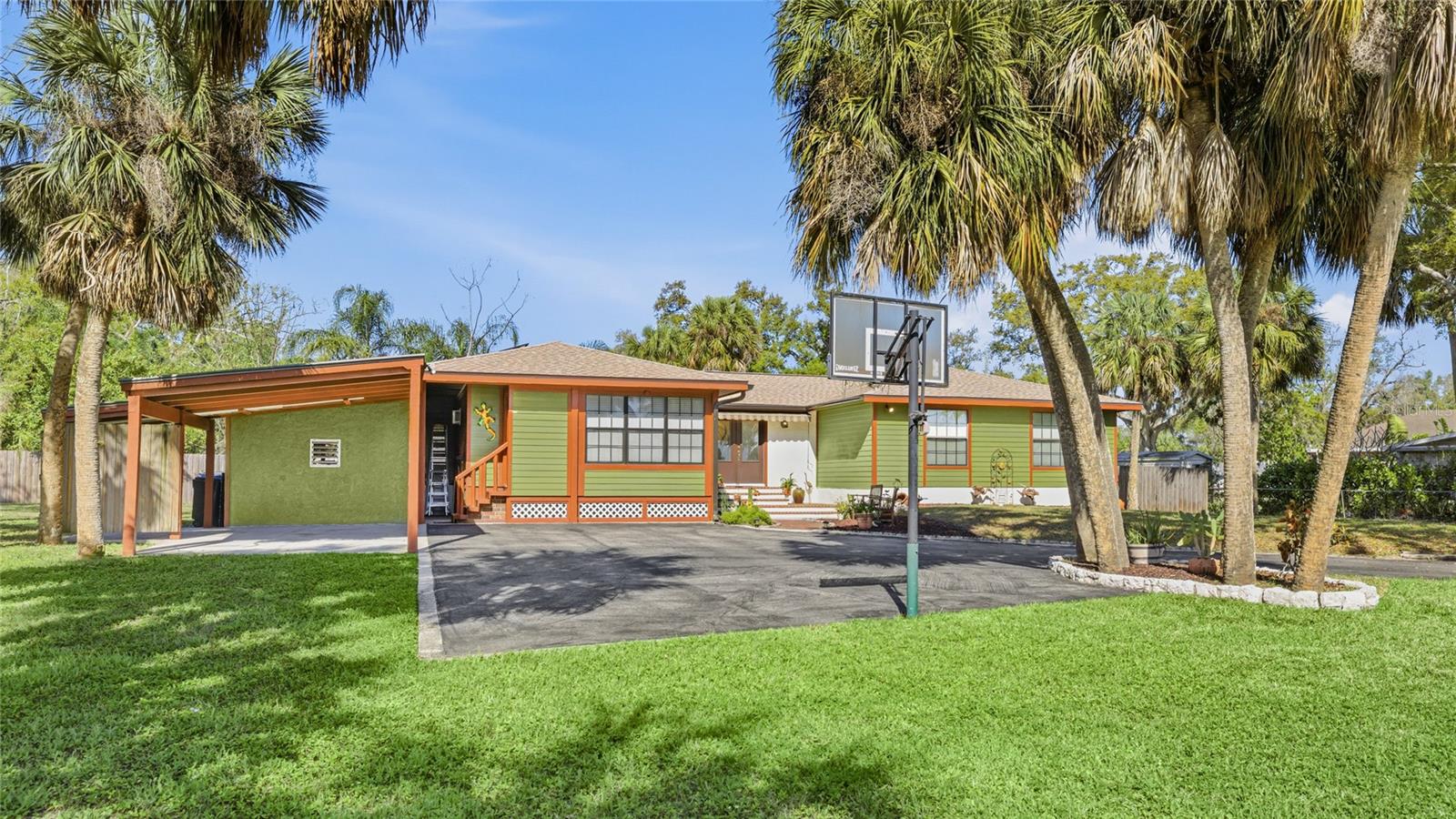 TROPICAL SHORES - Residential
