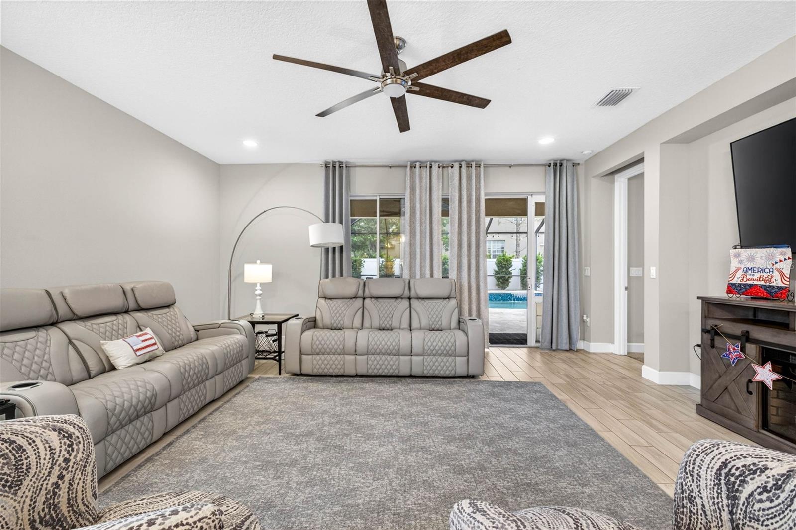 BOYETTE ROAD SUB - Residential