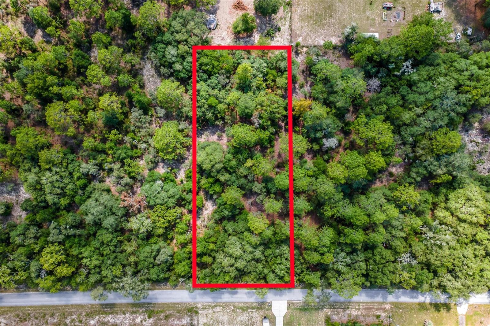 RAINBOW LAKES ESTATE - Land