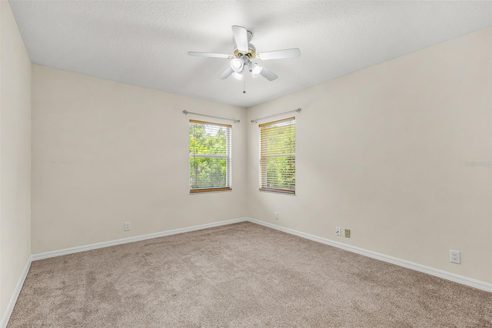 CHEVY CHASE ESTATES PH TWO - Residential Lease