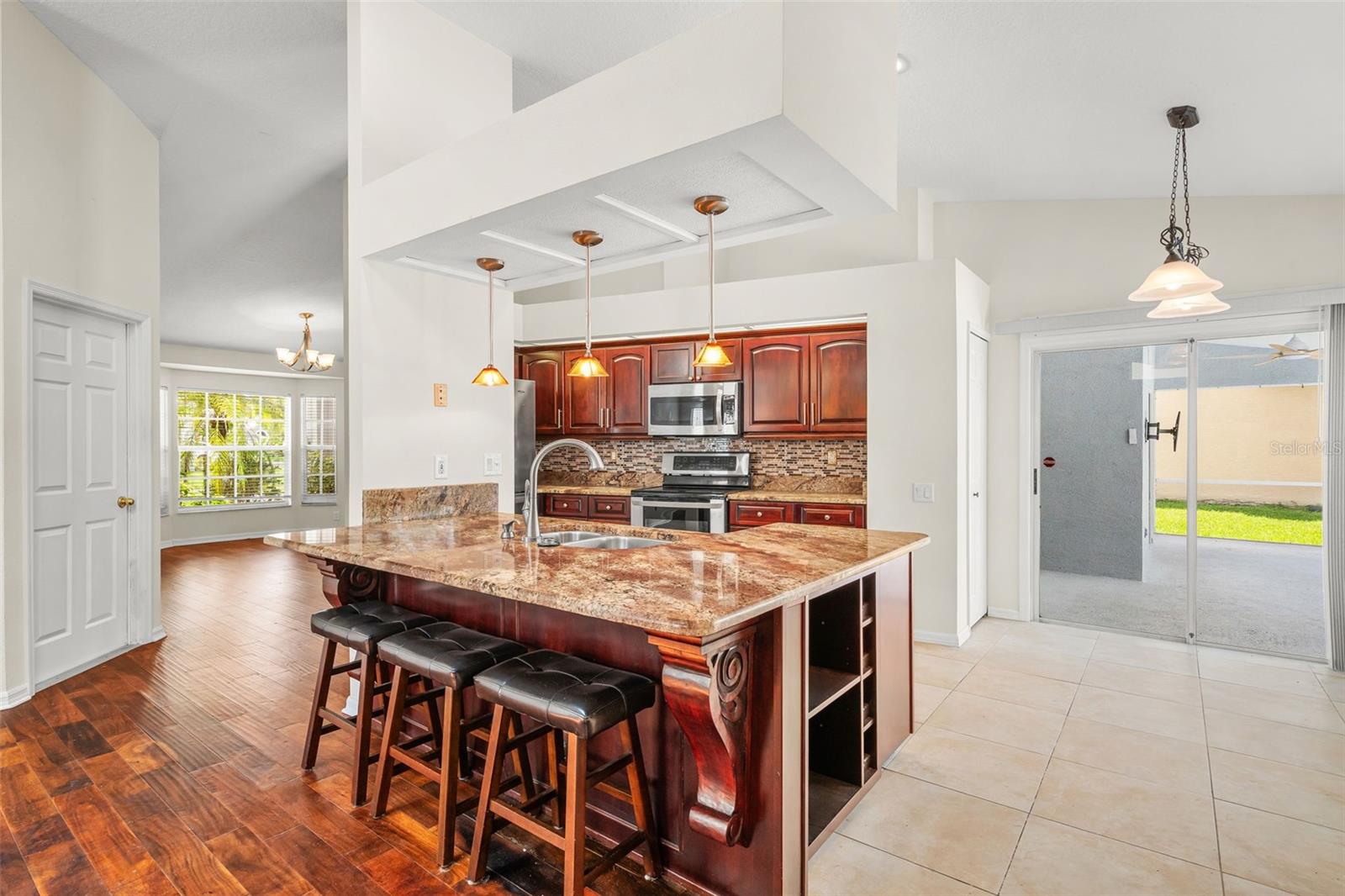 CHEVY CHASE ESTATES PH TWO - Residential Lease