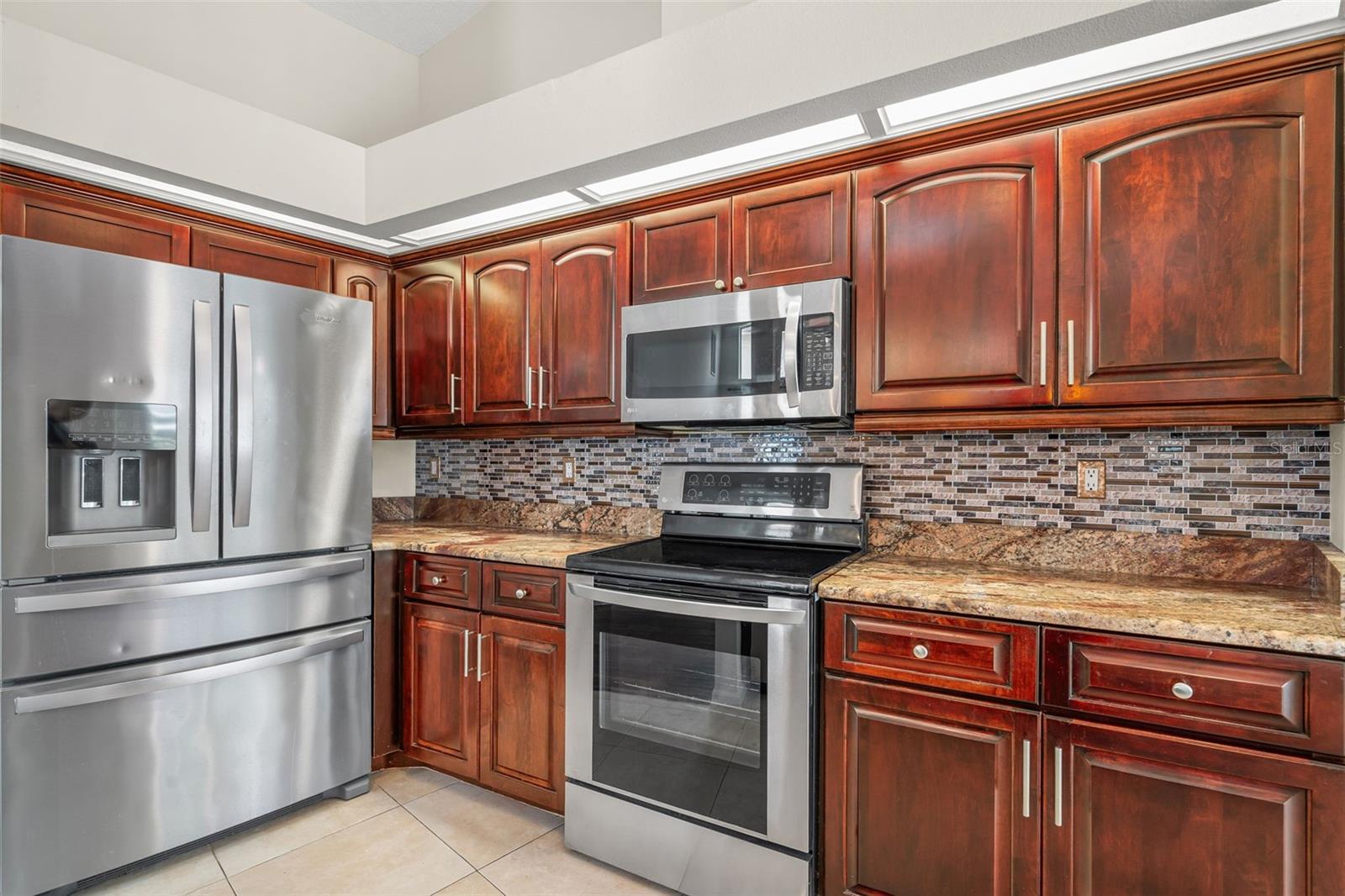 CHEVY CHASE ESTATES PH TWO - Residential Lease