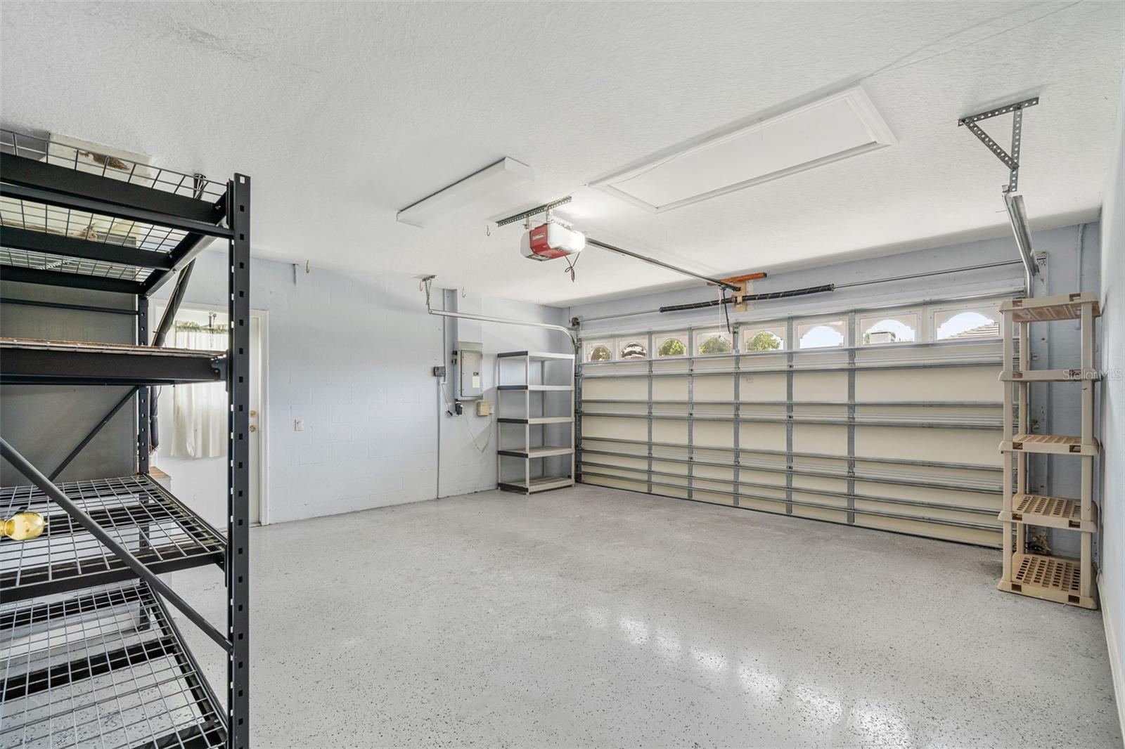 CHEVY CHASE ESTATES PH TWO - Residential Lease