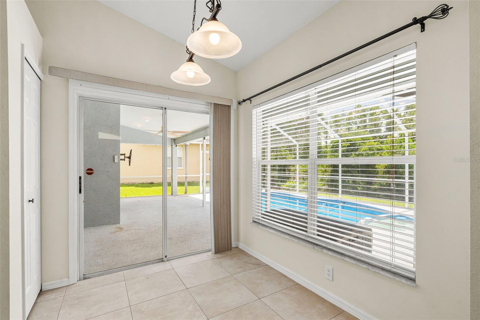 CHEVY CHASE ESTATES PH TWO - Residential Lease