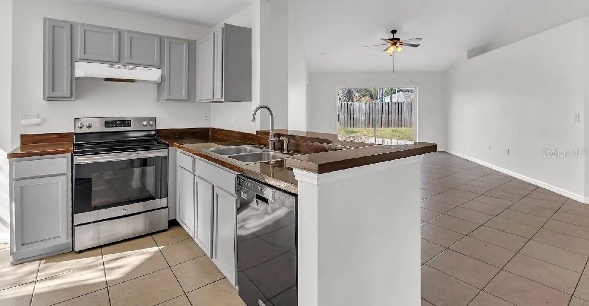 CROSS CREEK ESTATES PH 2 & 3 - Residential
