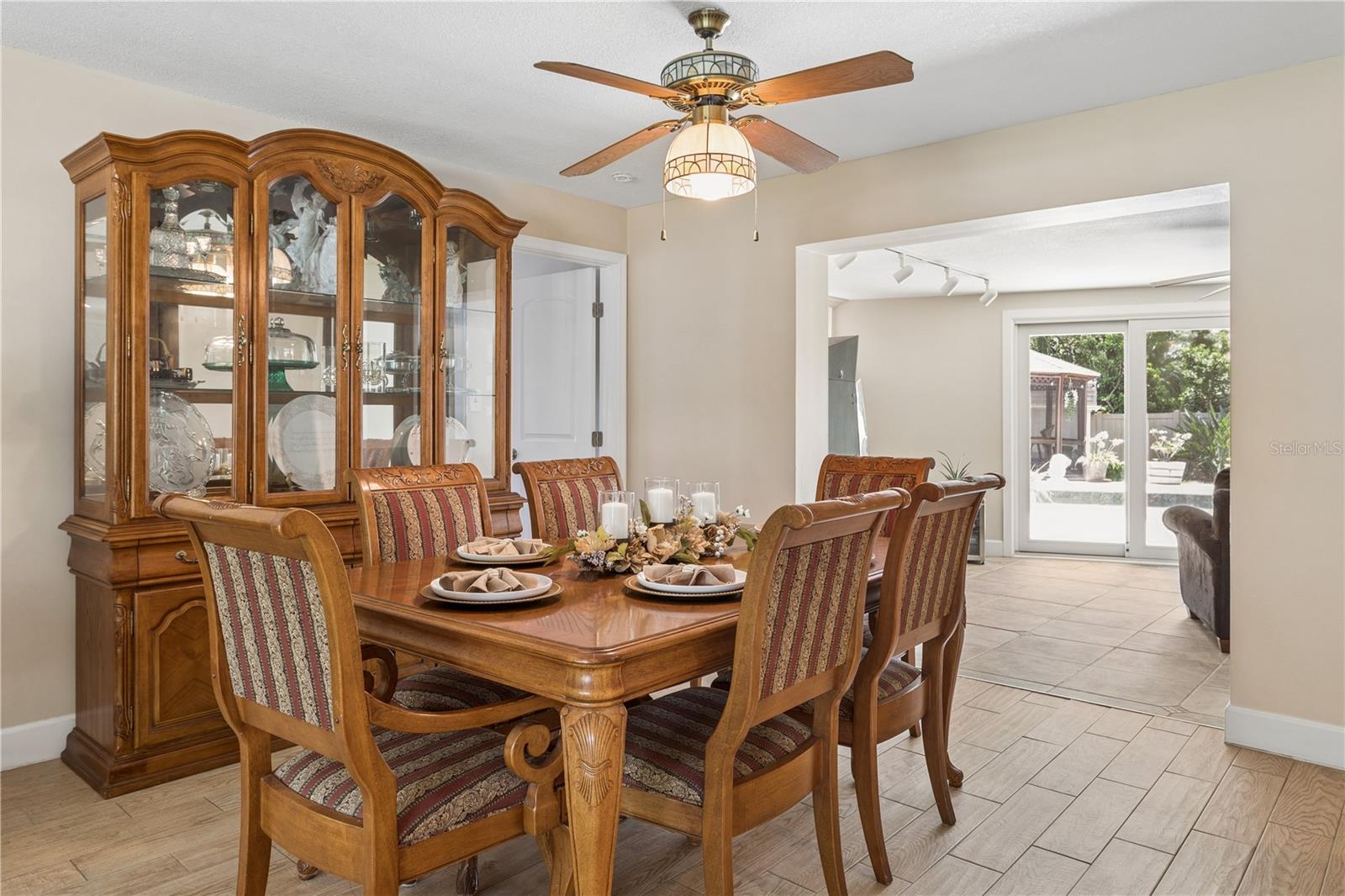 OAK PARK ESTATES 2ND ADD - Residential