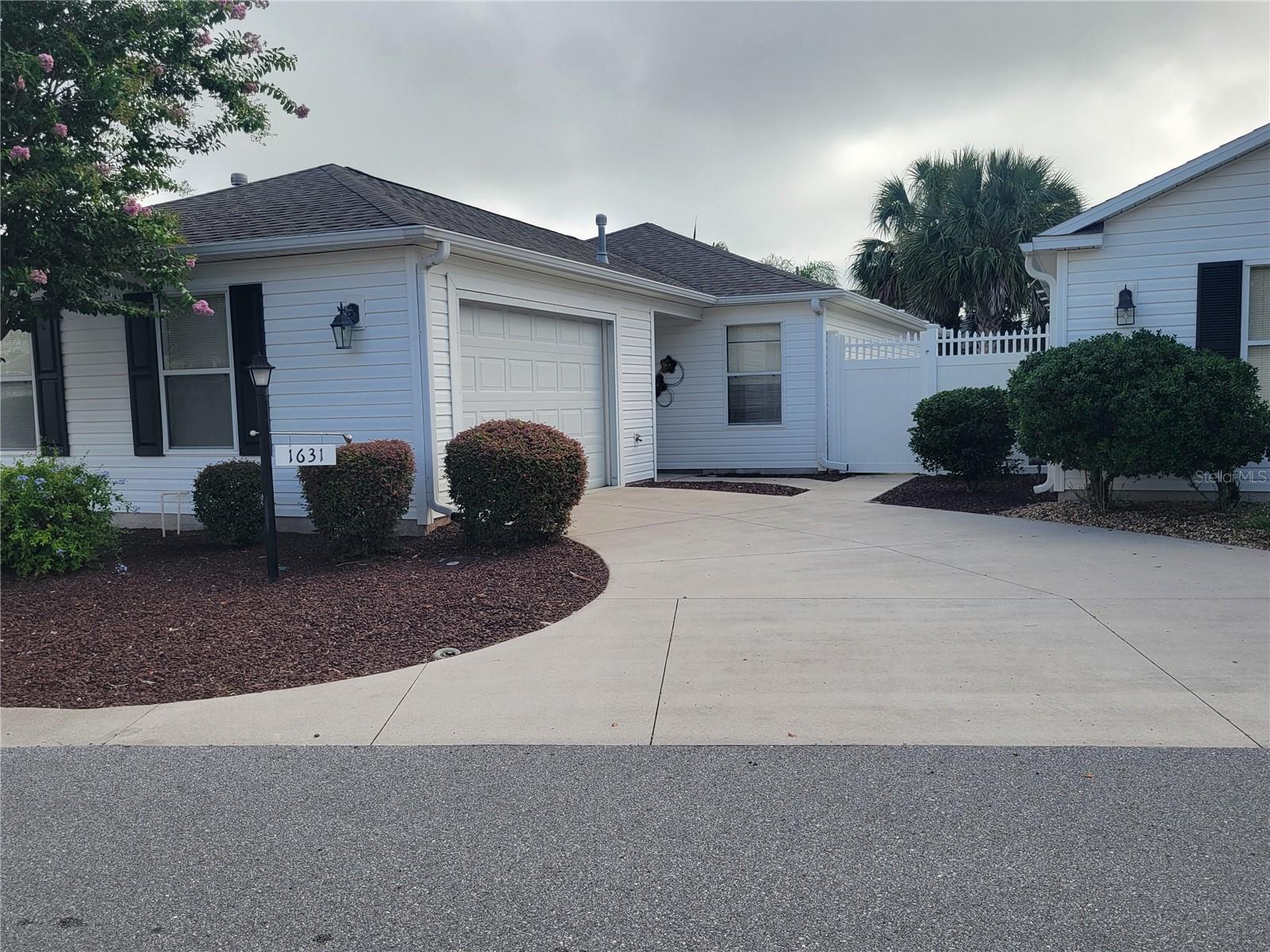 VILLAGES OF SUMTER MOUNT PLEASANT VILLAS - Residential