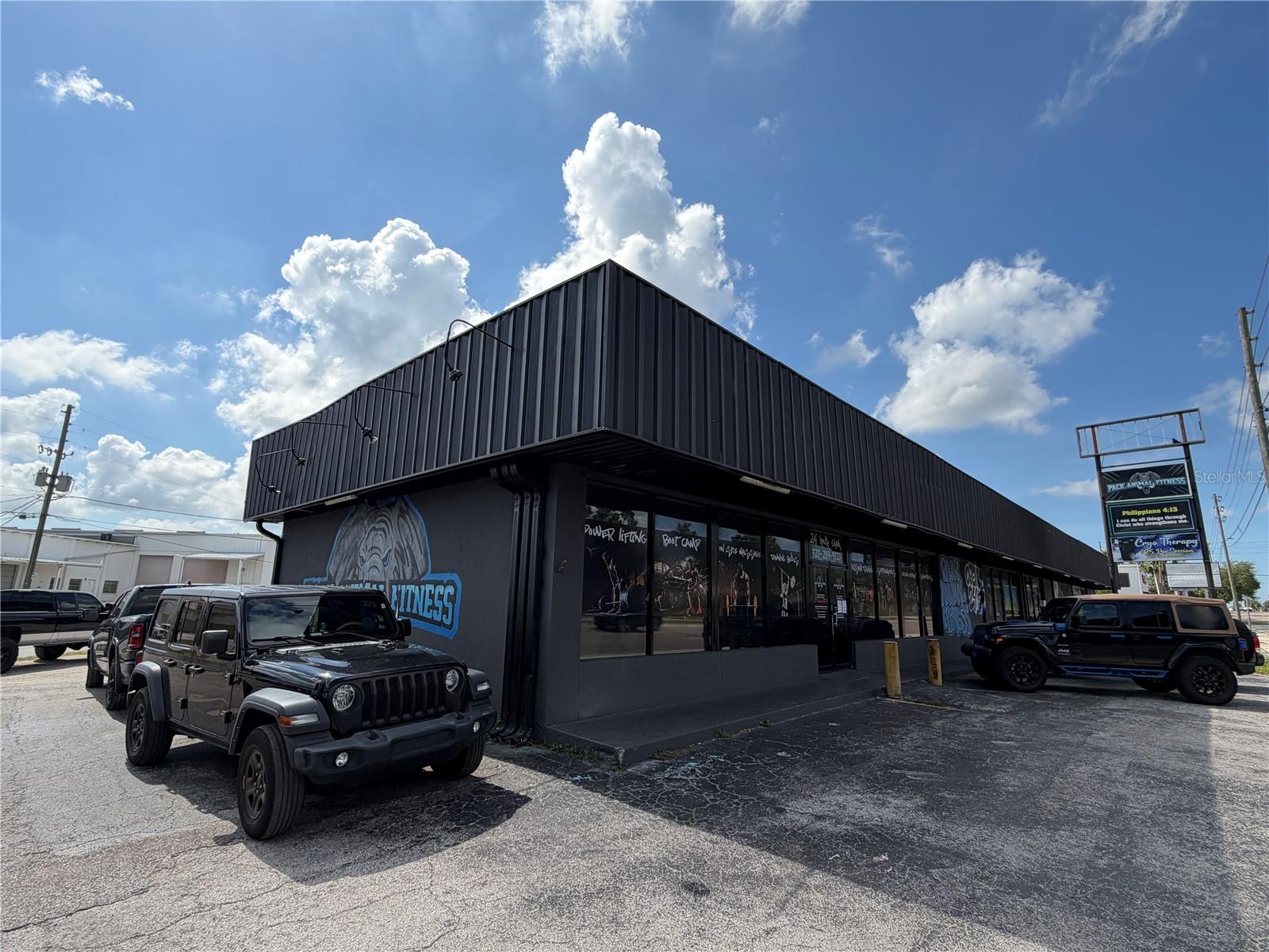 PROGRESSIVE PARK - Commercial Sale