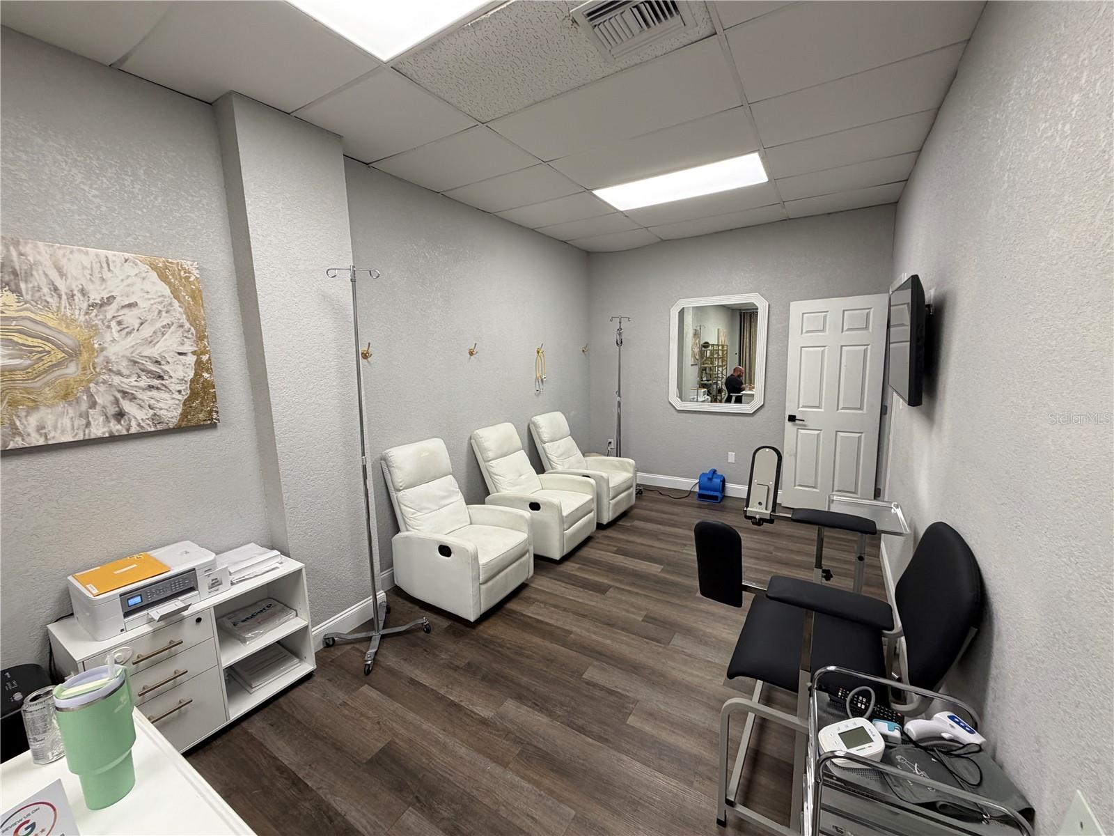 PROGRESSIVE PARK - Commercial Sale