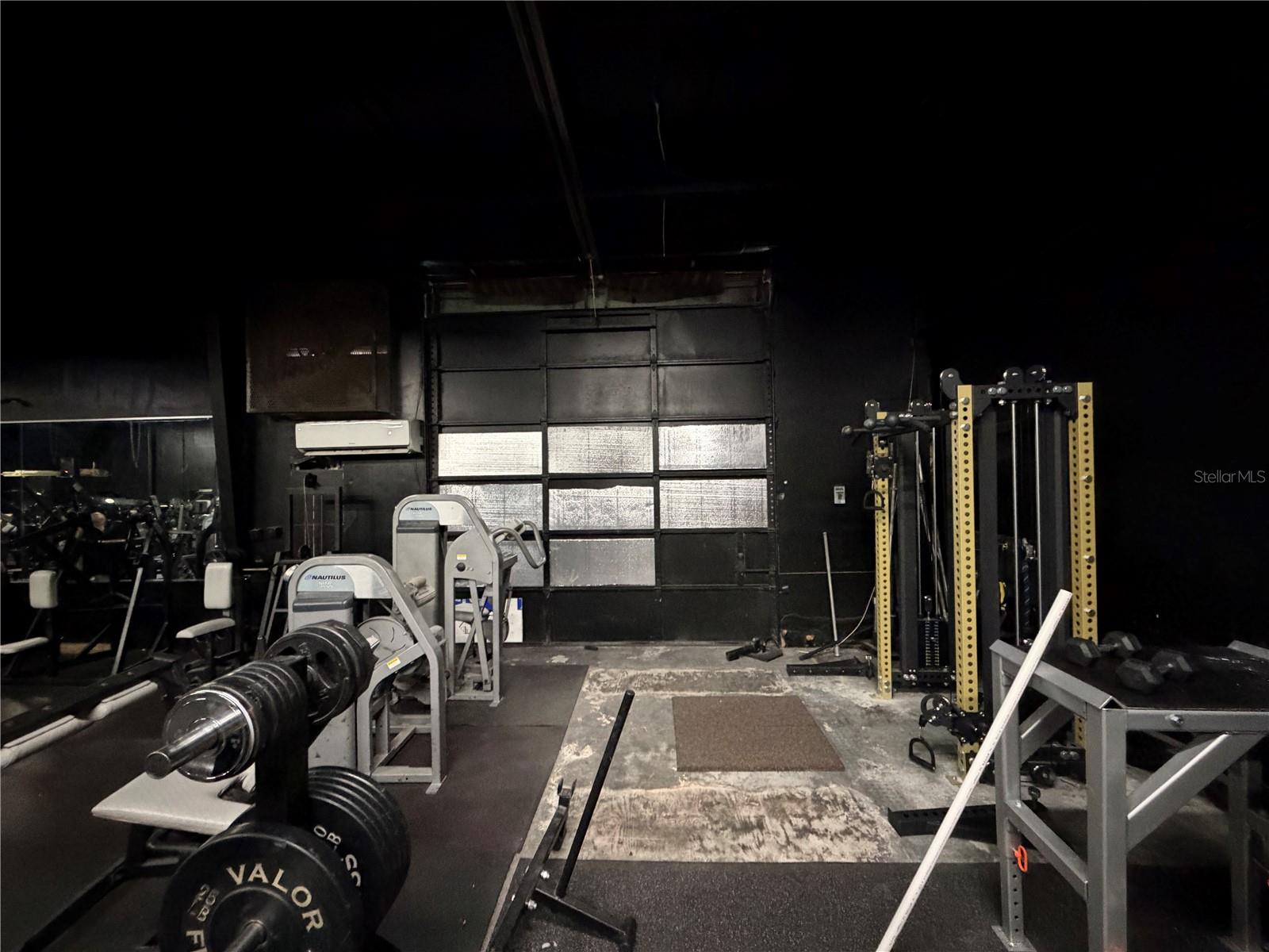 PROGRESSIVE PARK - Commercial Sale