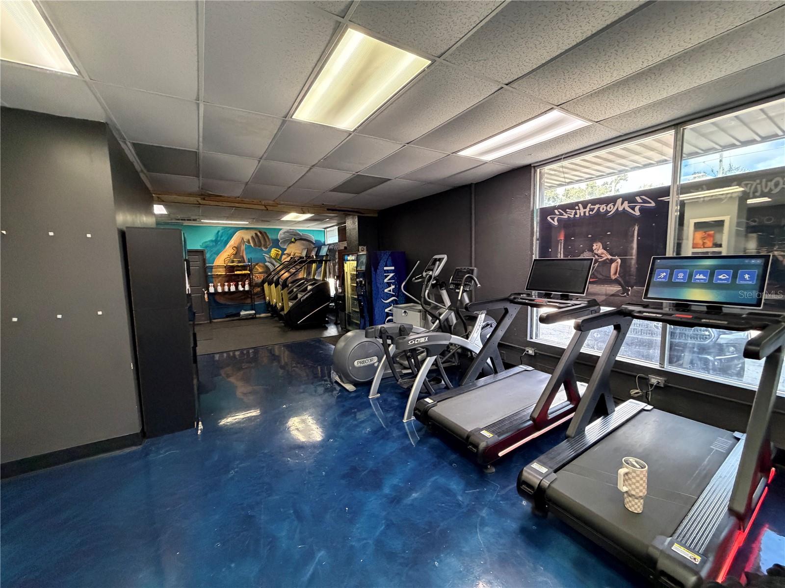 PROGRESSIVE PARK - Commercial Sale