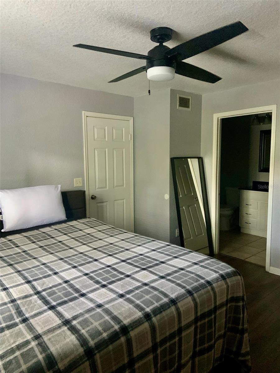 SANDLAKE PRIVATE RESIDENCES - Residential