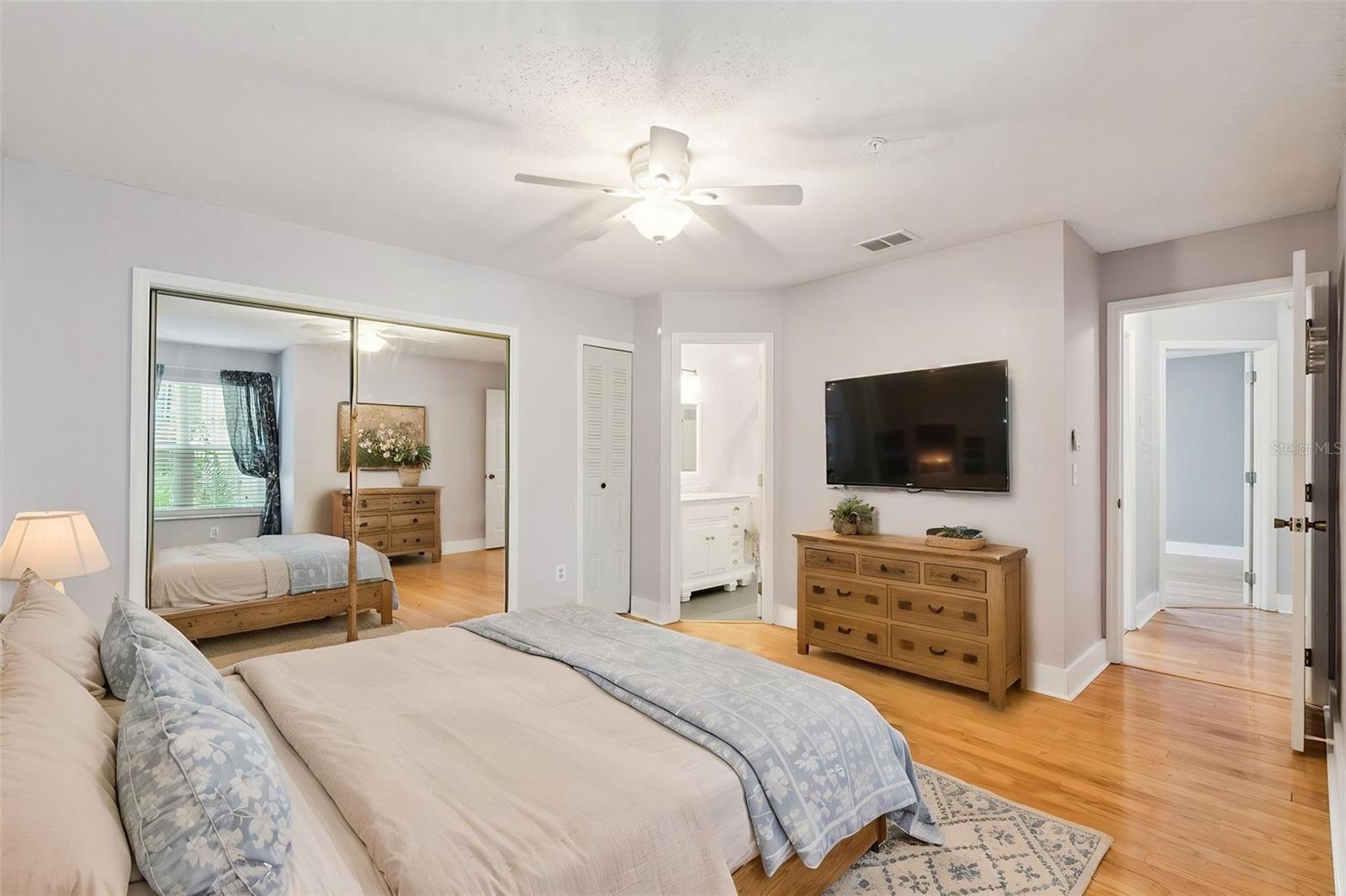HUNTERS CHASE CONDO PH 1 - Residential