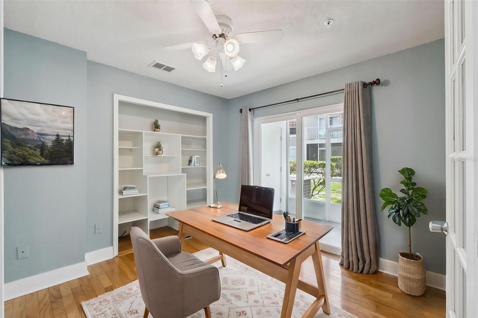 HUNTERS CHASE CONDO PH 1 - Residential