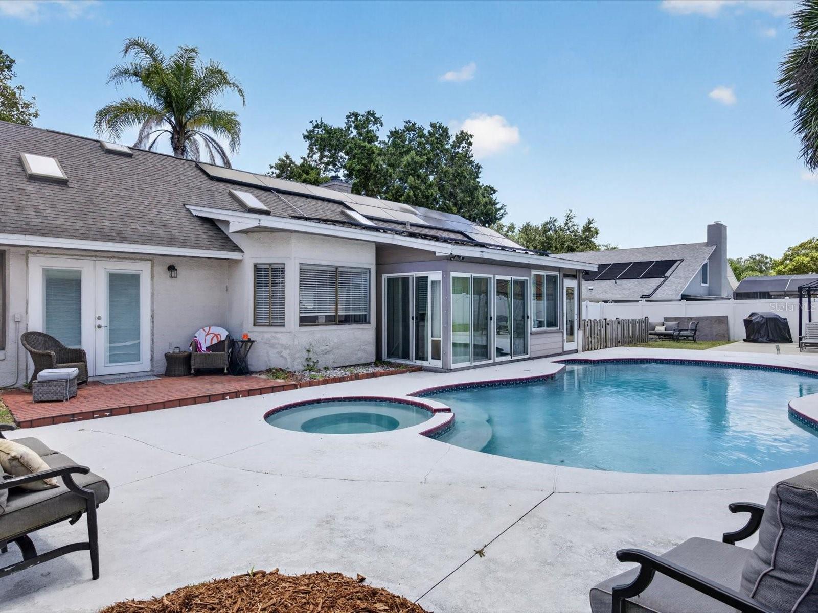 TIFFANY WOODS - Residential